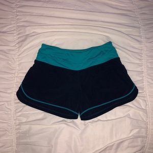 RARE Wet, Dry, and Warm Size 4 Lululemon Shorts